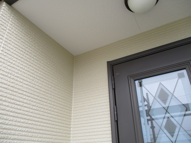 外壁・屋根塗装(シーリング打ち替え/開口部増し打ち含む)+付帯部塗装の写真