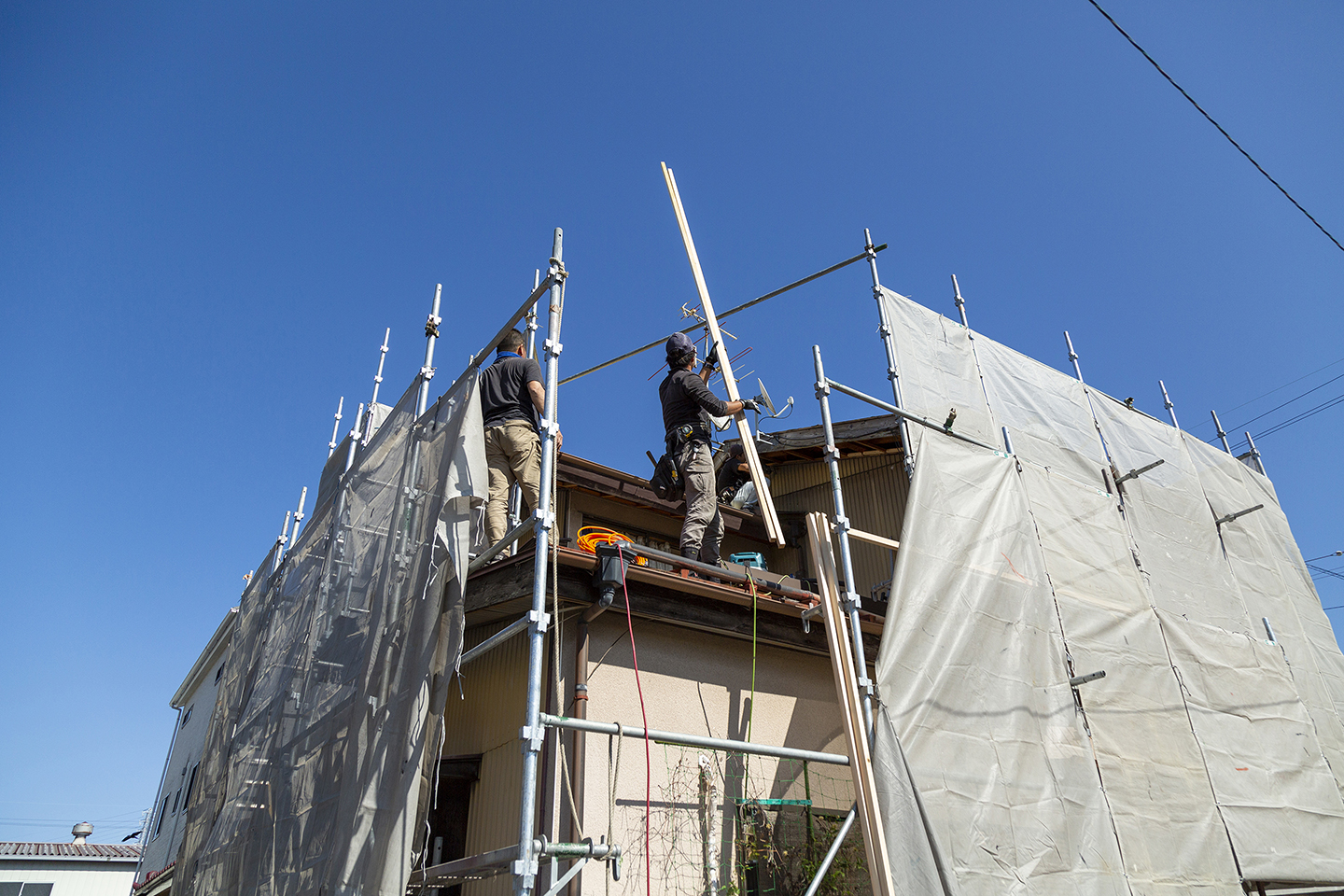 建て替えか、リフォームか。迷った５０代Aさん一家が「まるごとリフォーム」を選んだ日